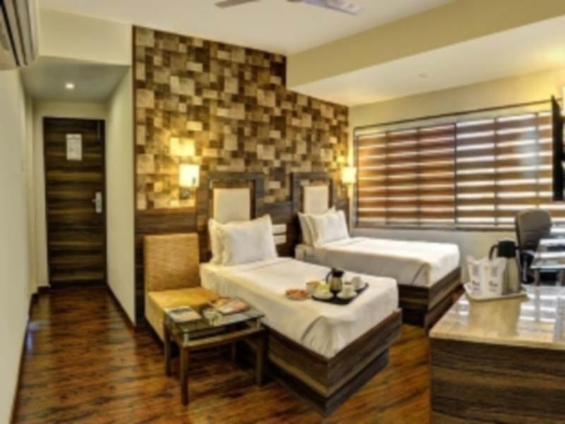 Hotel Aaram Orchard Ahmedabad Exterior photo