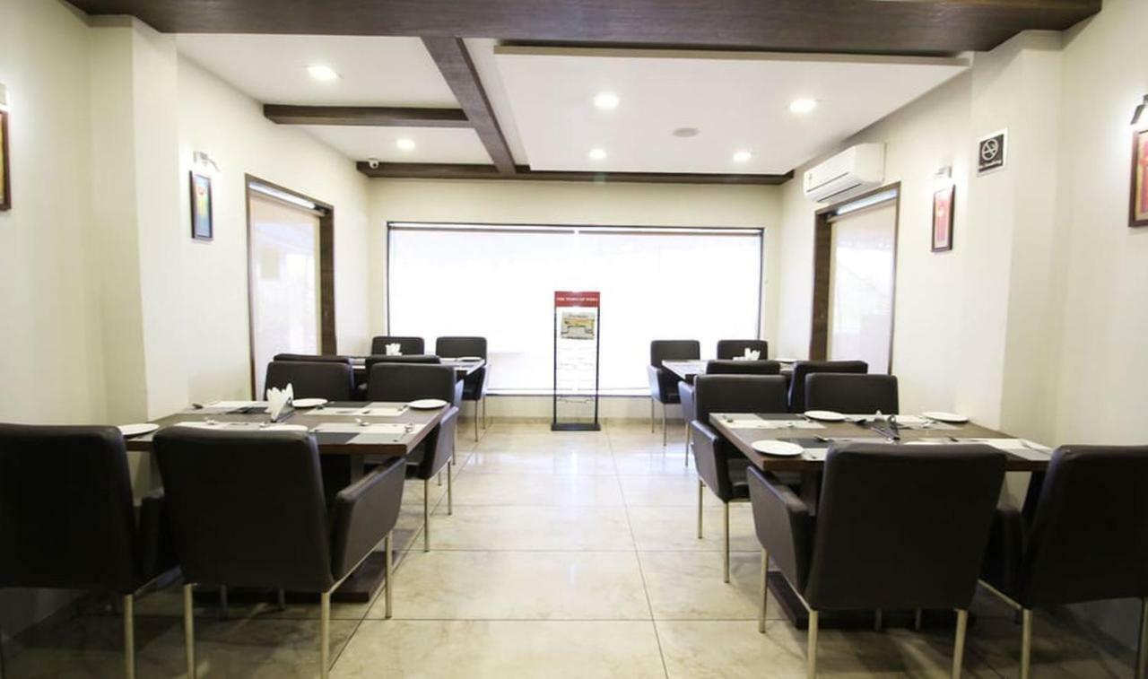 Hotel Aaram Orchard Ahmedabad Exterior photo